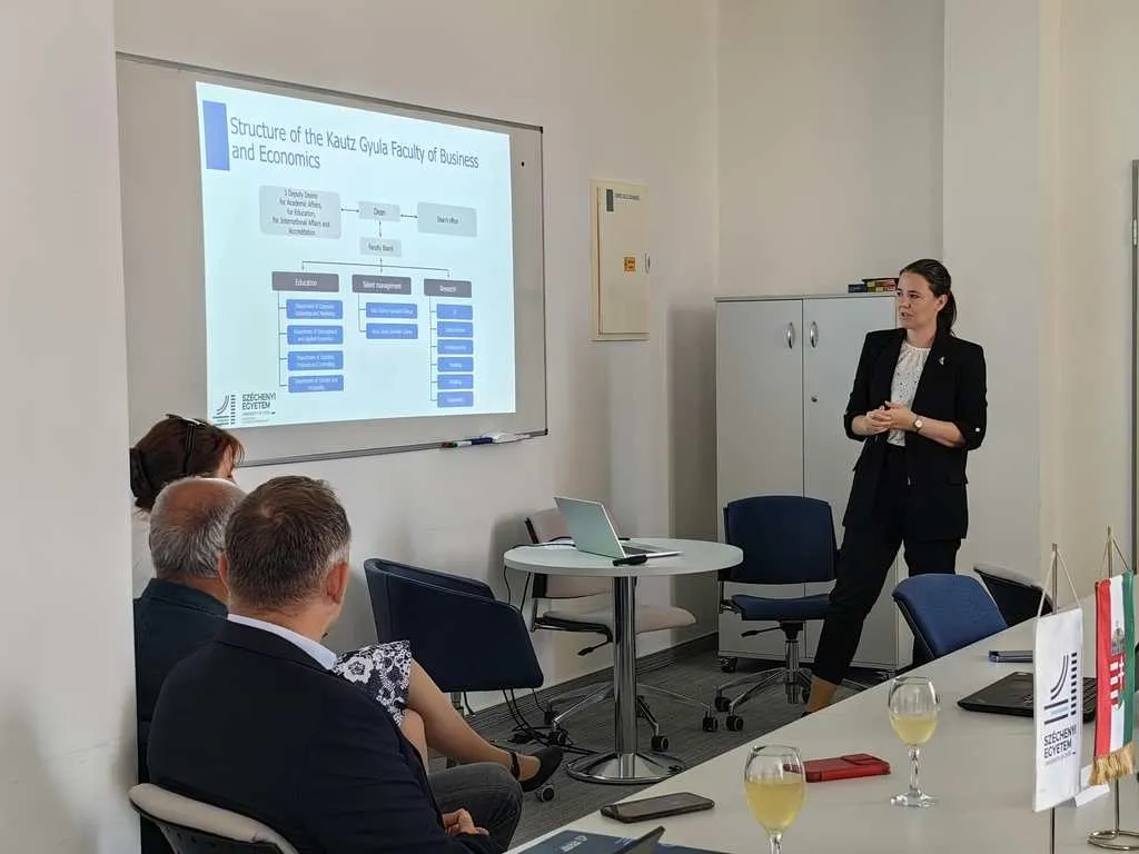 Journal of Management Analytics (JMA) folyóirat kínai szerkesztőbizottság látogatása a Kautz Karon